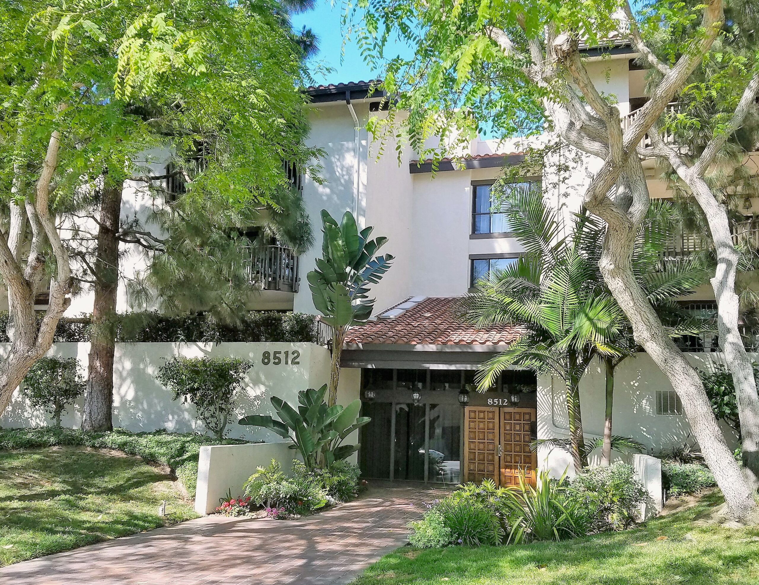 8512 Tuscany EXT