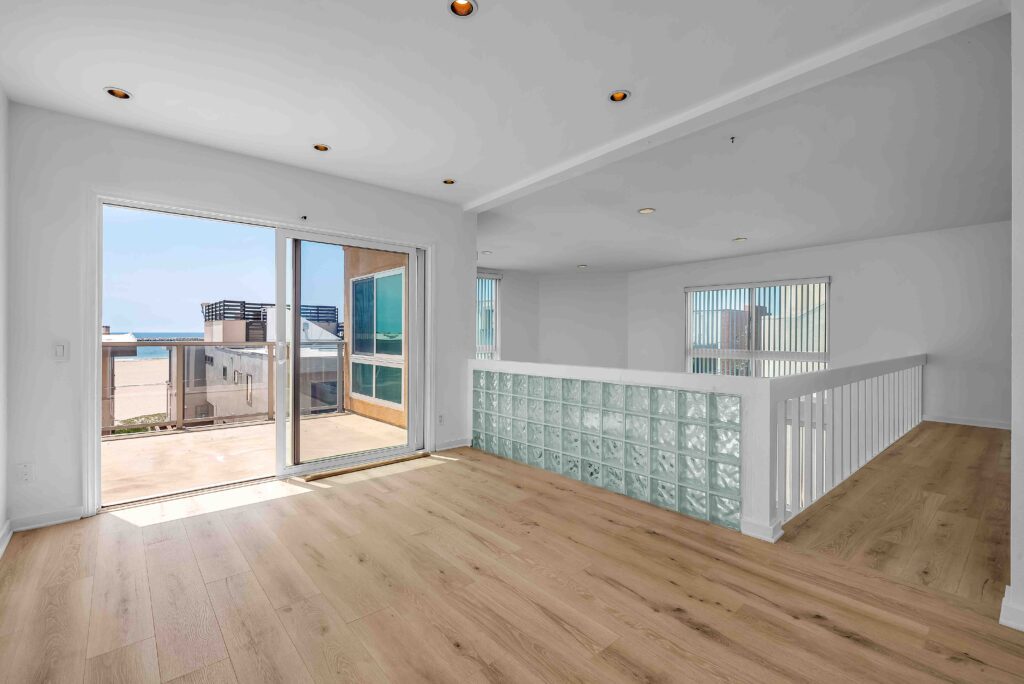 15 63rd Ave 13 15 63rd Ave 13