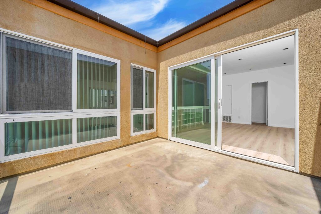 15 63rd Ave 16 15 63rd Ave 16