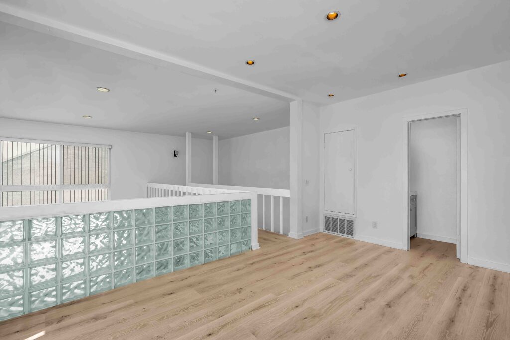 15 63rd Ave 17 15 63rd Ave 17