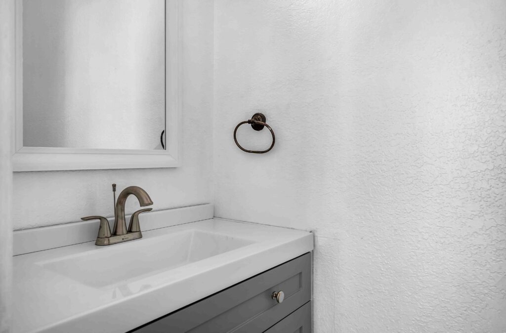 15 63rd Ave 18 15 63rd Ave 18