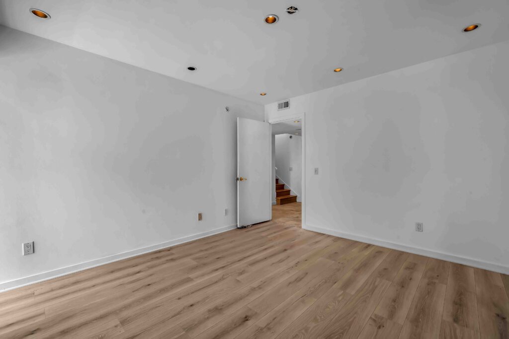 15 63rd Ave 20 15 63rd Ave 20