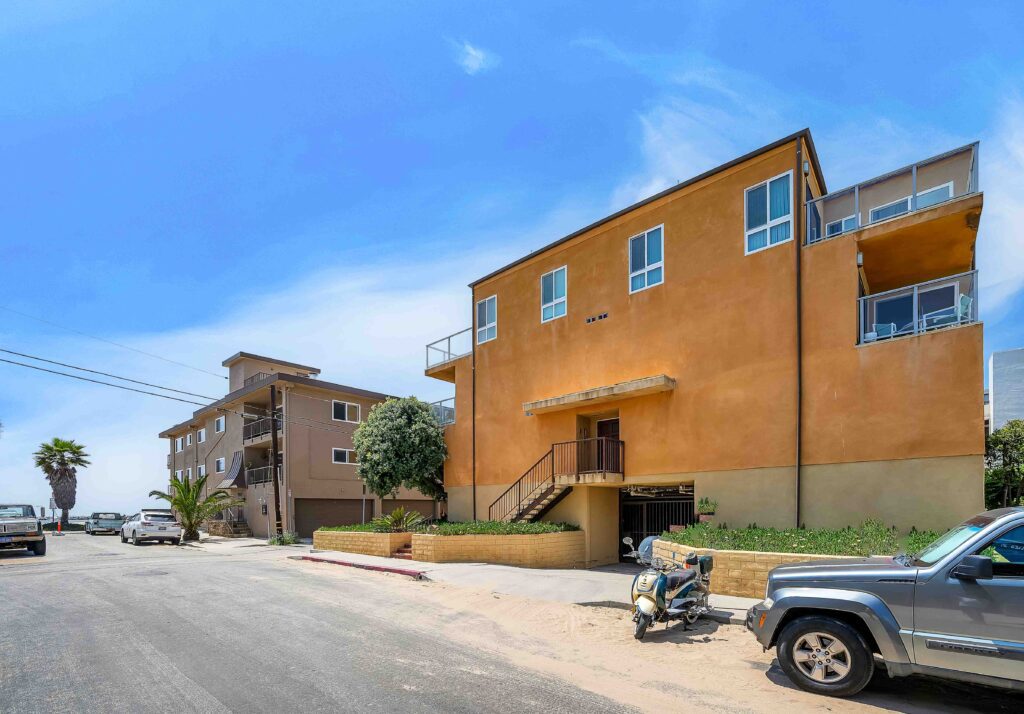 15 63rd Ave 30 15 63rd Ave 30